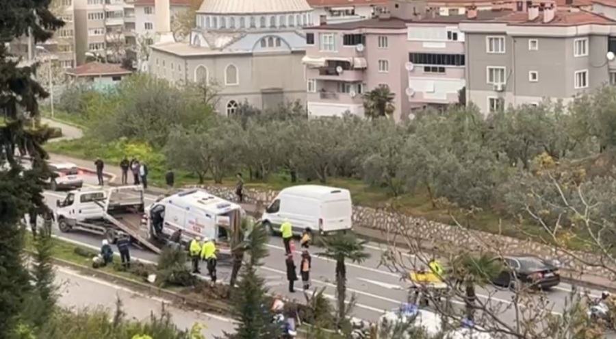 Bursa'da hastayı, hastaneye yetiştirmeye çalışan ambulans takla attı