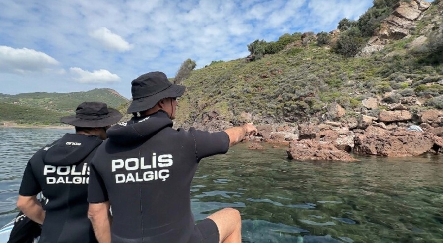 Batan göçmen botundaki 4 yaşındaki çocuk ekiplerce aranıyor