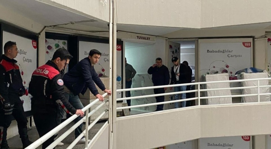 Yaşlı adam iş hanının tuvaletinde ölü bulundu