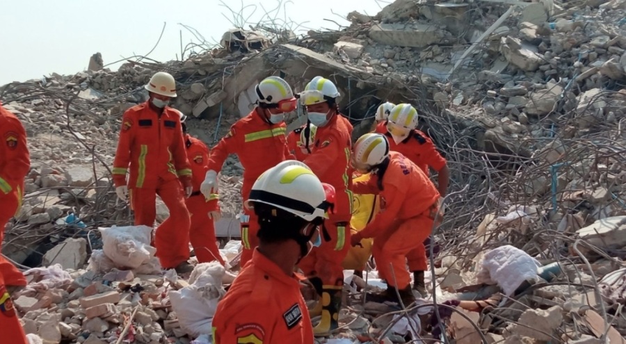 Myanmar'daki depremlerde can kaybı 3 bini geçti