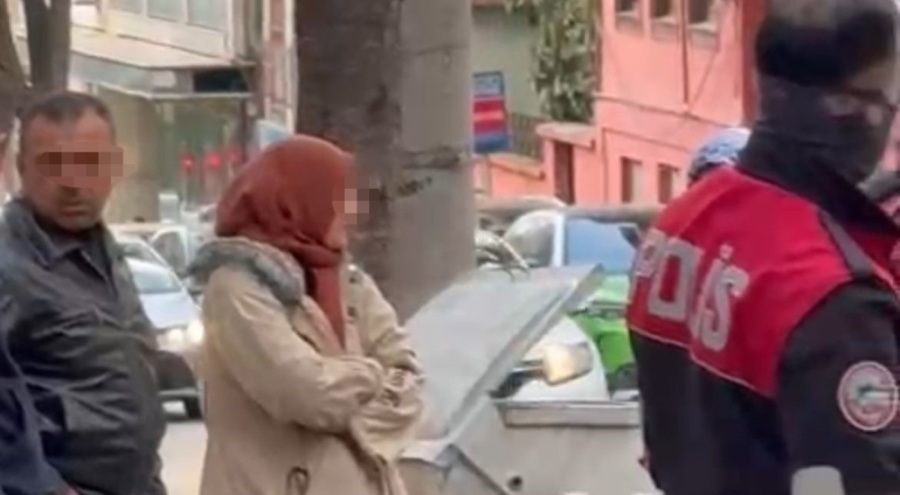 Bursa'da dükkan sahibinden camı tıklatan çocuğa darp