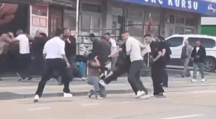 Bursa Gürsu'da kavga! Ortalık meydan muharebesine döndü
