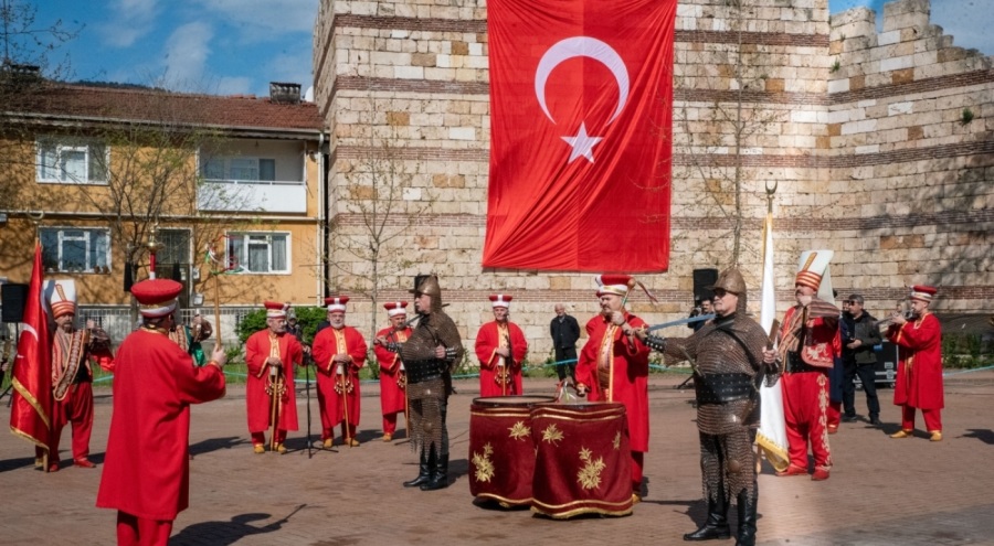 Bursa'nın fethinin 699. yıl dönümü coşkuyla kutlandı