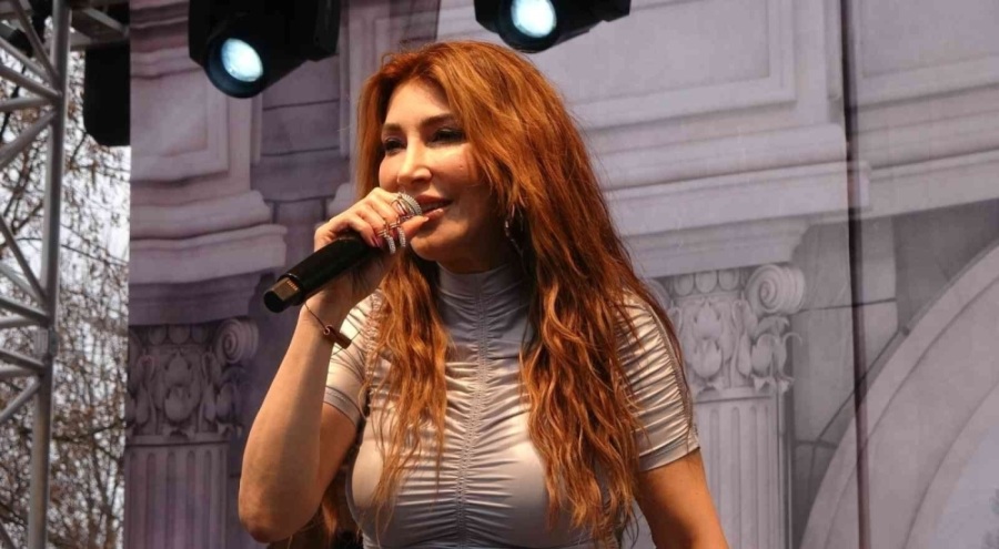 Hande Yener: Gençlerimize yapılanları sindiremiyorum
