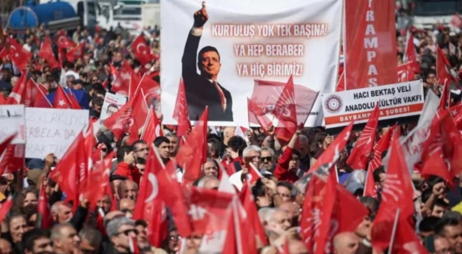 Tek başına Ekrem İmamoğlu ve erken seçim için 3800 imza topladı