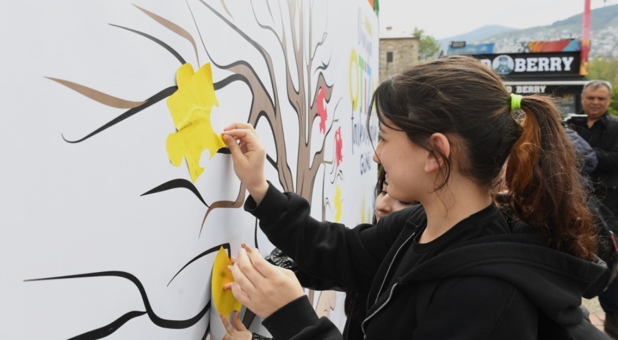 Osmangazi Belediyesi'nden otizme dikkat çeken etkinlik