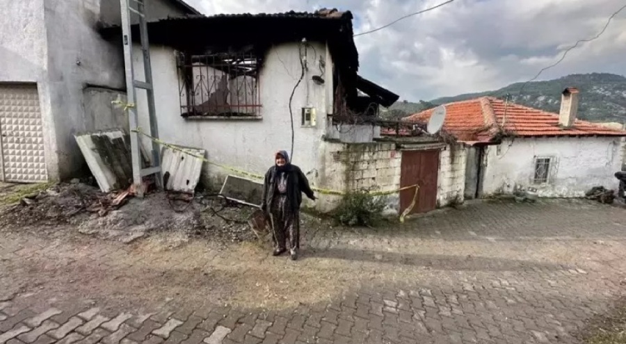 Yangında 2 müstakil ev ve barakada hasar meydana geldi