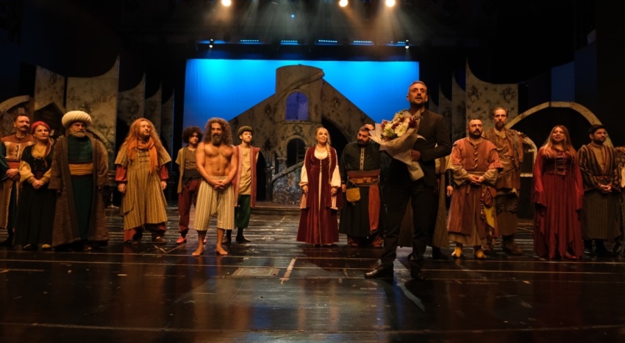 Uçmak Hezarfen Ahmed Çelebi oyunu Bursa'da sahnelendi