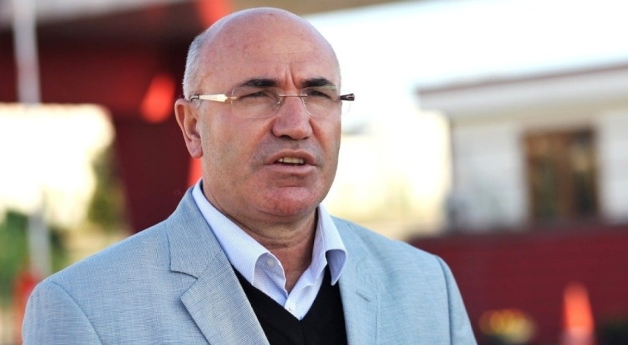 Mahmut Tanal: Bekleyin geliyorum