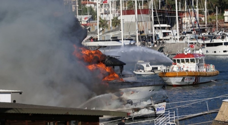 Fethiye'de yangın paniği!