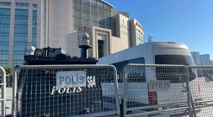 Fotoğraf sanatçısı ve mimar Murat Germen'de gözaltında