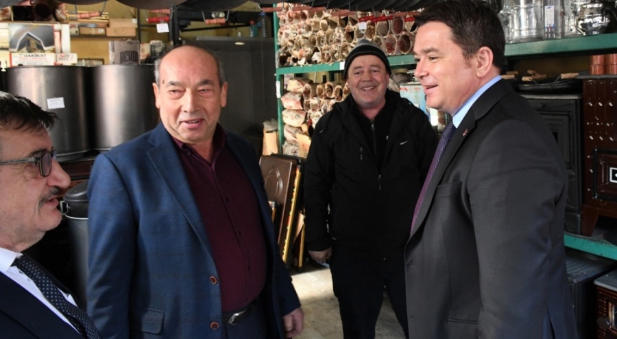 Başkan Aydın, Kayıhan Çarşısı esnafı ile bir araya geldi