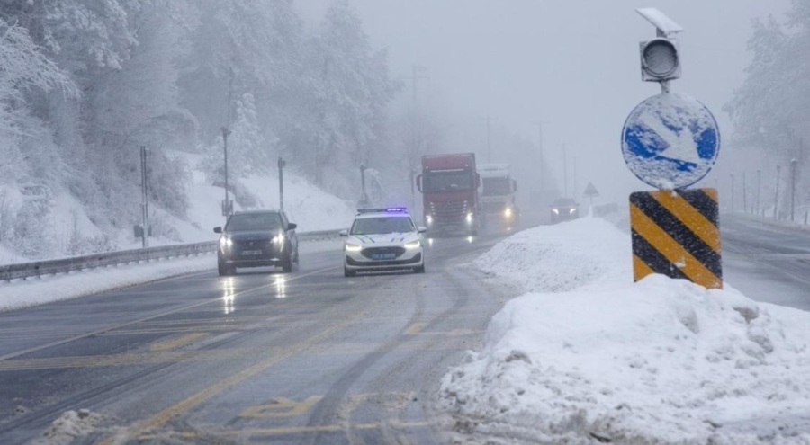 Bolu Dağı geçişi ulaşıma kapandı