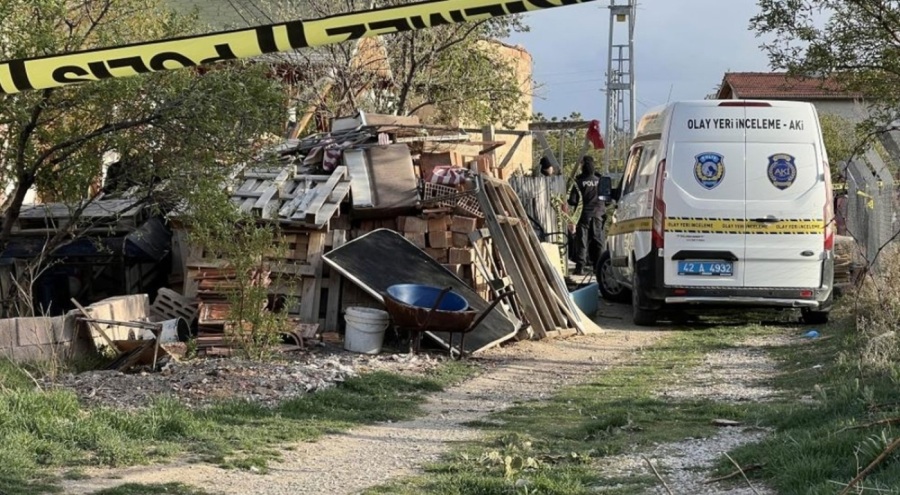 Konya'da bir kişi eşini öldürüp intihar etti