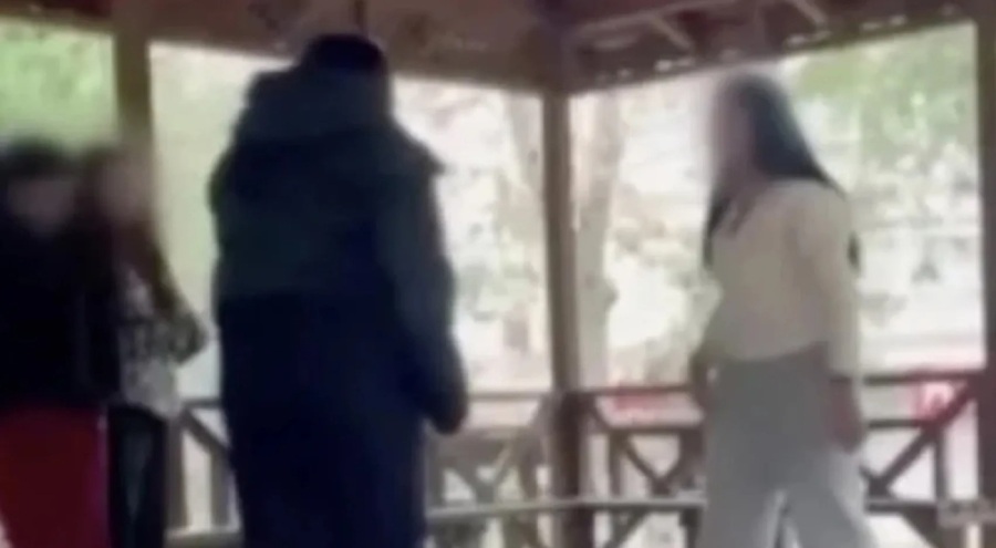 Kız öğrenciye akran zorbalığı! Valilikten açıklama geldi