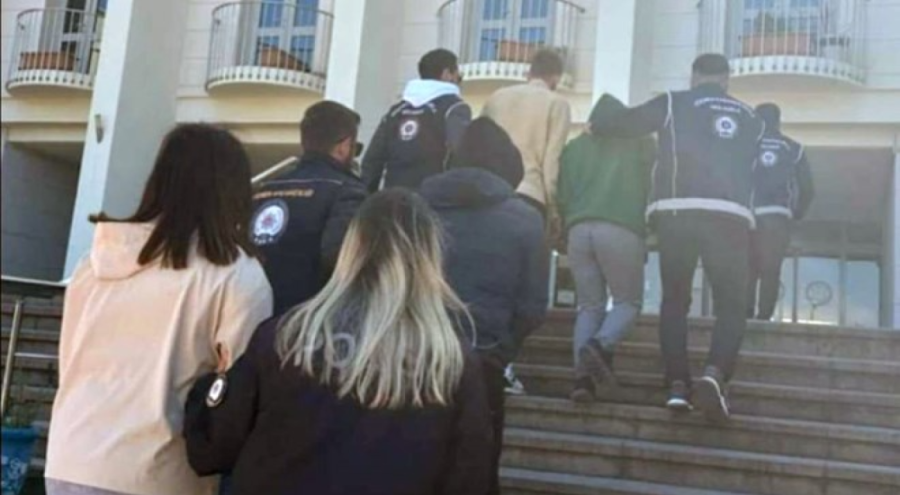 Göçmen kaçakçılığı operasyonu! 5 organizatör tutuklandı