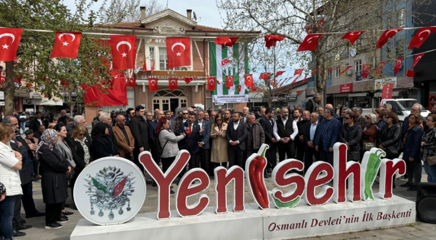 İYİ Parti'den Yenişehir'de Ercan Özel protestosu: Seçmen iradesine ihanettir!