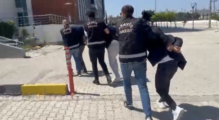 Berber dükkanına silahlı saldırıya iki kişiye tutuklama