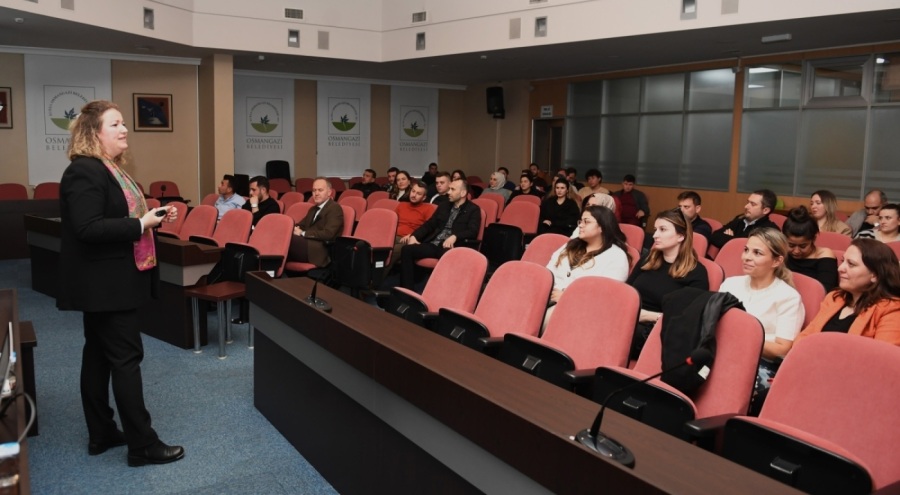 Osmangazi'de belediye personeline Toplumsal Cinsiyet Eşitliği eğitimi