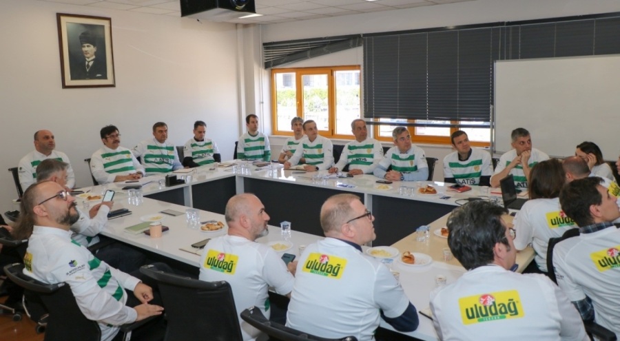 Burulaş, Bursaspor'un şampiyonluğunu kutladı