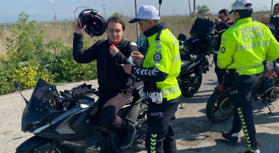 Karacabey'de motosikletlilere denetim!