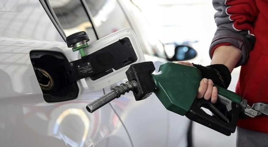Benzine bir zam daha geliyor!