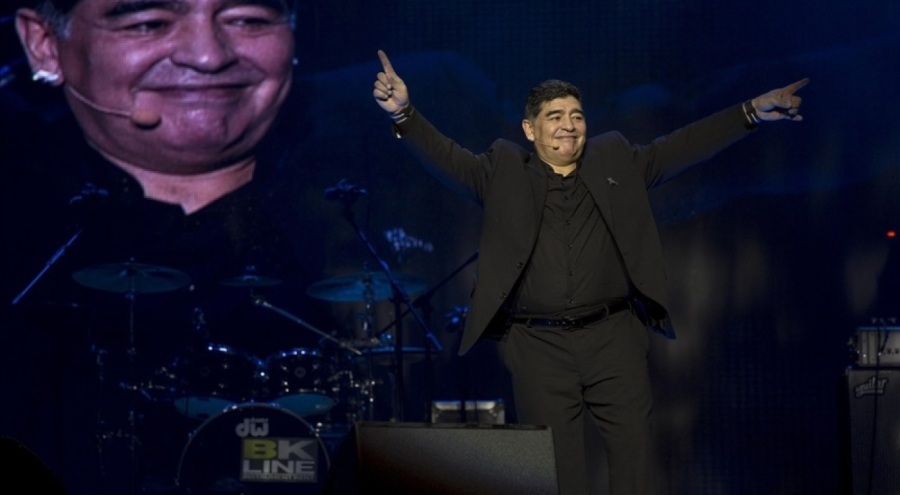 Maradona'nın kızı, babasını tedavi eden doktorları "aileyi kandırmakla" suçladı
