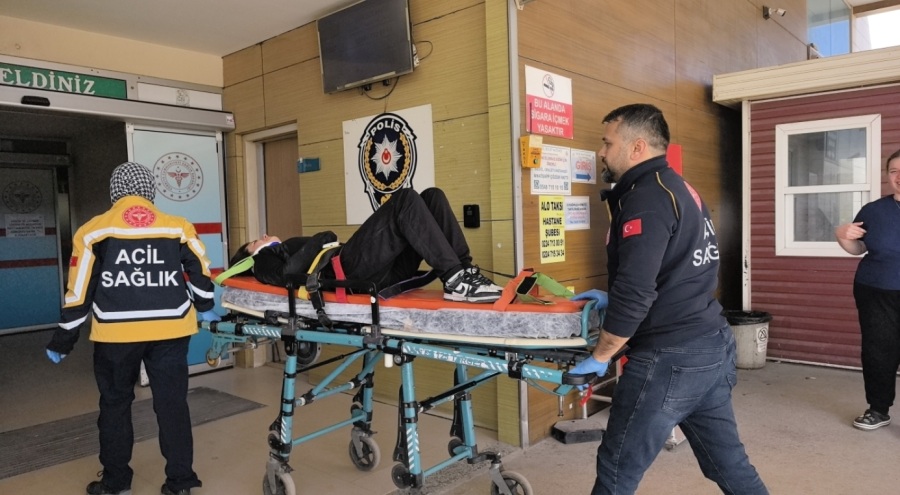 Bursa'da iki motosiklet feci şekilde çarpıştı: 1'i ağır 3 yaralı