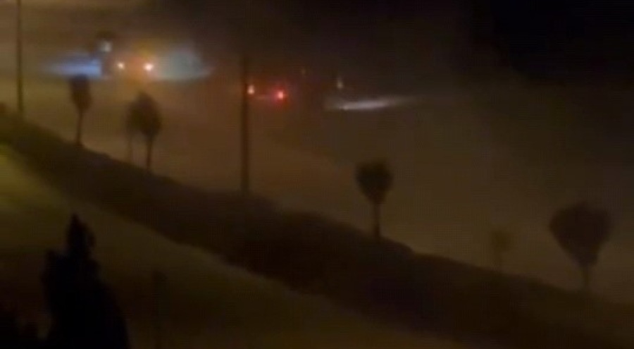 Bursa'da hafif ticari araç köpeğe çarpıp tarlaya uçtu