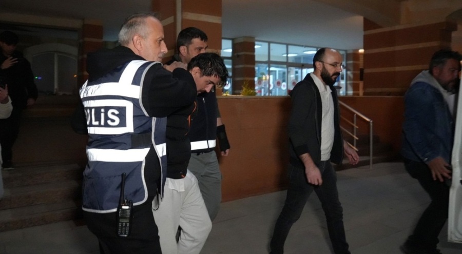 Hamile eşini katledip, cesetle aynı evde 10 gün boyunca kalan erkek tutuklandı