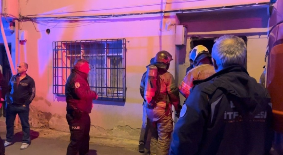 Bursa'da iki katlı evde yangın!