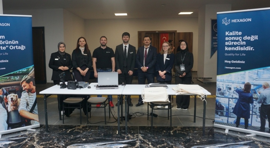 BTÜ Uzay Havacılık ve Savunma Sanayi Topluluğu öğrencileri tarafından Hexagon sunumu gerçekleştirildi