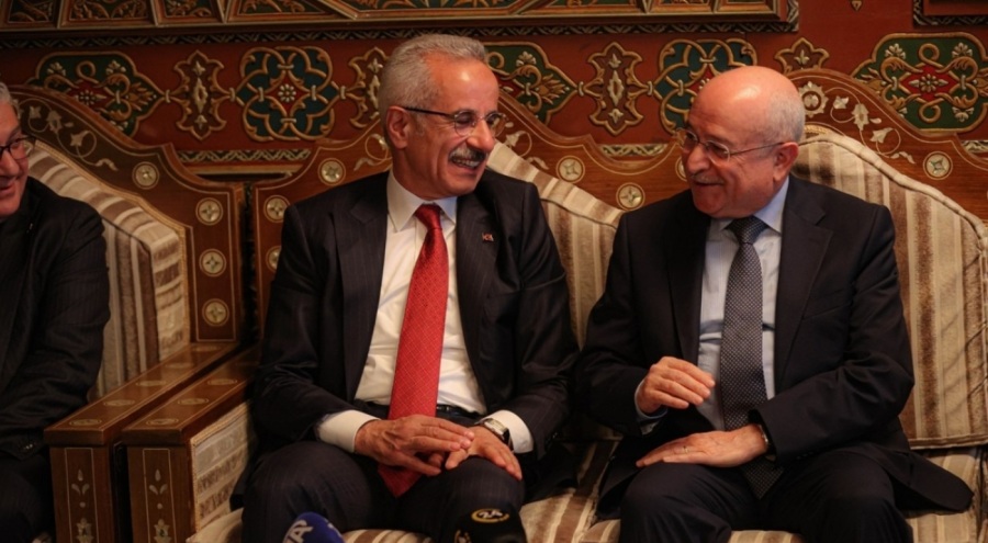 Bakan Uraloğlu'na Şam'da sıcak karşılama: İkinci ülkenize hoş geldiniz