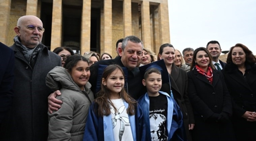 Özgür Özel'den 'yasak' tepkisi