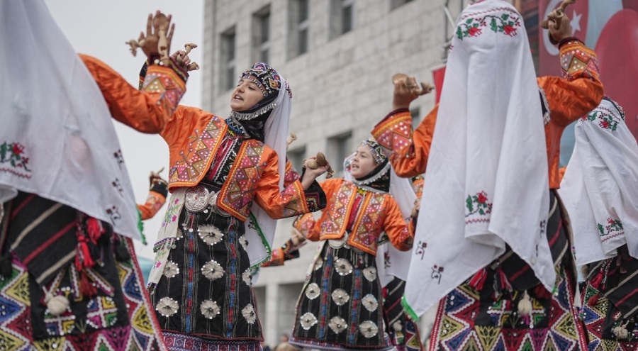 Bursa'da 23 Nisan coşkusu yaşandı
