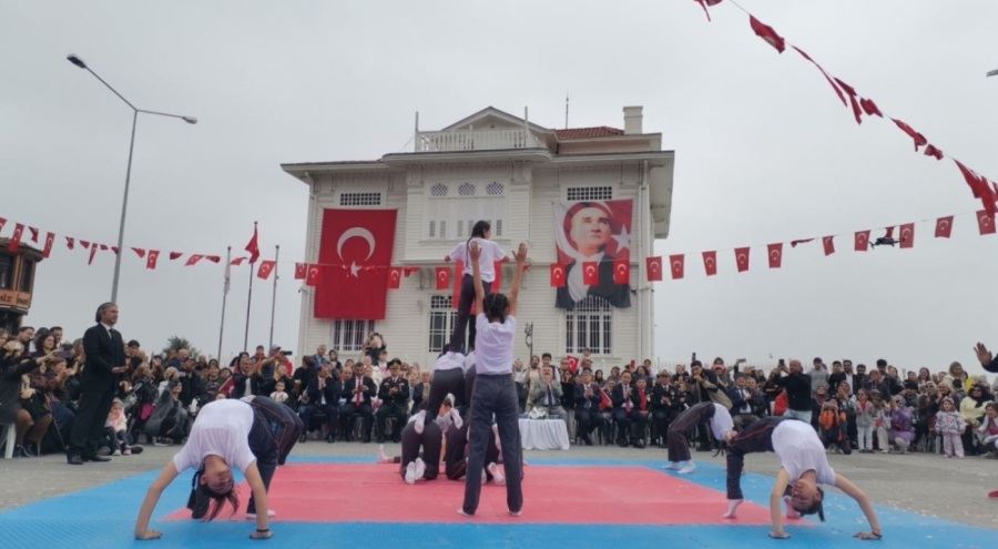 Mudanya'da 23 Nisan Ulusal Egemenlik ve Çocuk Bayramı coşkuyla kutlandı