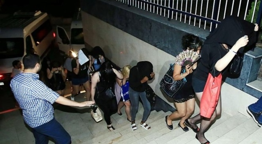 Fuhuş operasyonunda 5 zanlı yakalandı