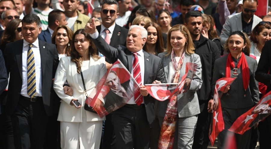 Bursa'da 23 Nisan'a coşkulu kutlama