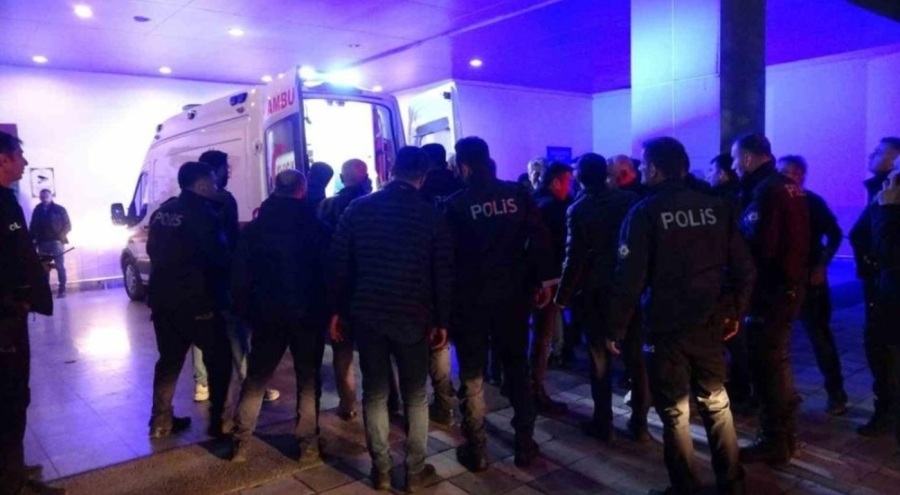 Halı sahada maç yaparken kalp krizi geçiren komiserden acı haber