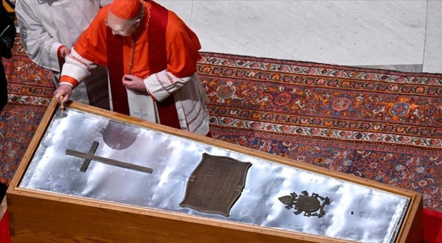 Papa'nın cenaze töreni için hazırlıklar sürüyor