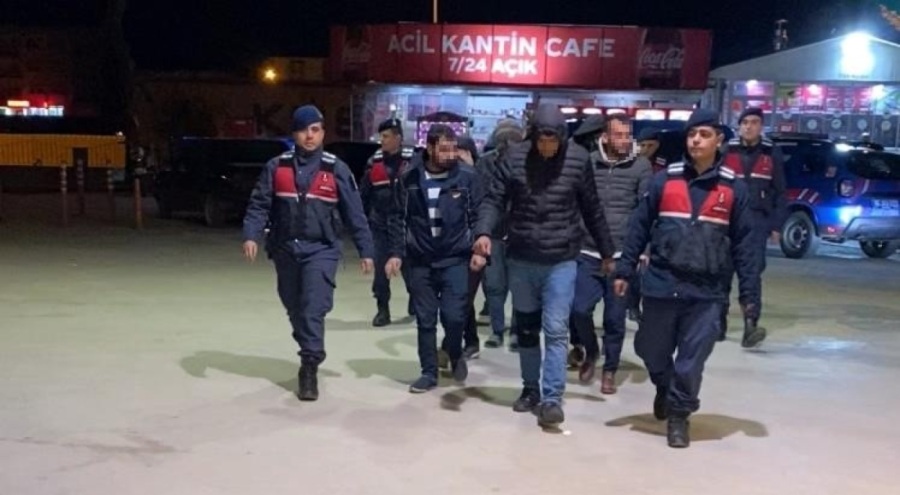 Bursa'da bağ evinde uyuşturucu partisine baskın! Çok sayıda gözaltı