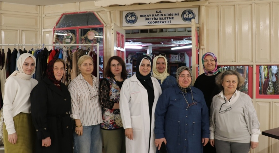 Bursa Esnaf Kadınlar Yardımlaşma ve Dayanışma Derneği ürettiklerini kazanca dönüştürmeye başladı
