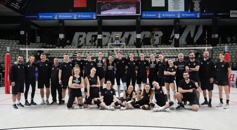 Beşiktaş Voleybol Takımı'nda 16 isim ile yollar ayrıldı!