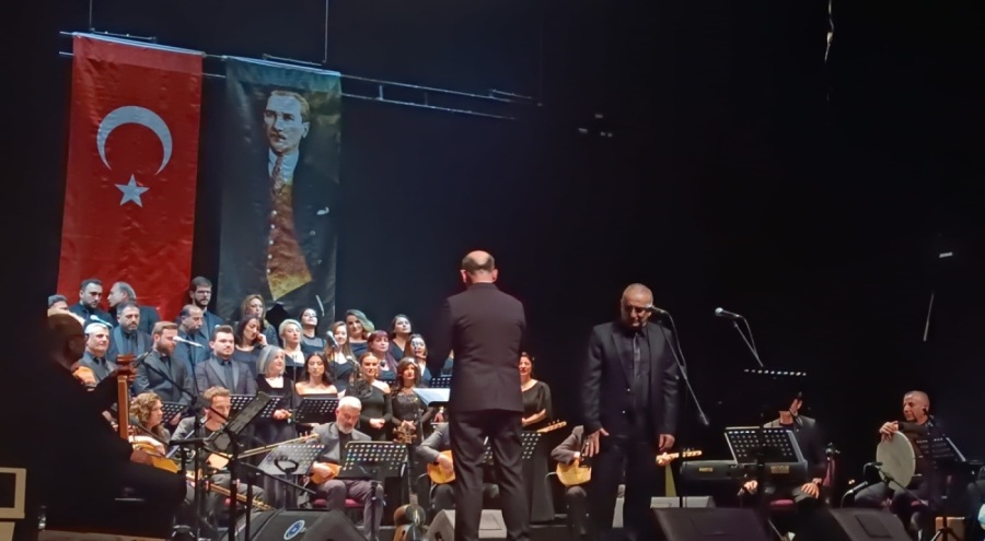 Bursa'da "Gönlümüzdeki Türküler" konseri yapıldı