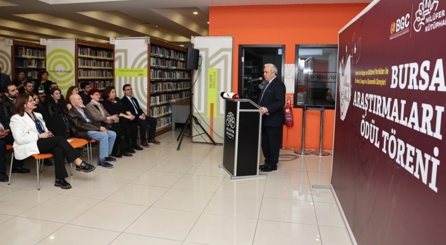Nilüfer'de Yılmaz Akkılıç Bursa Araştırmaları Ödülleri sahiplerini buldu