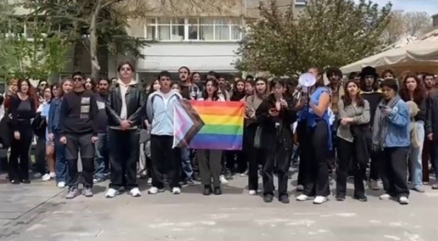 Hacettepe Üniversitesi'nde 1 Mayıs bildirisi dağıtan öğrencilere saldırı iddiası