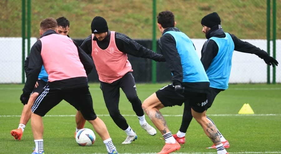 Beşiktaş, kondisyon ve taktik çalıştı
