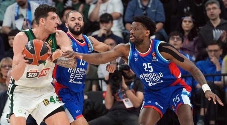 Anadolu Efes evinde Panathinaikos'u durduramadı