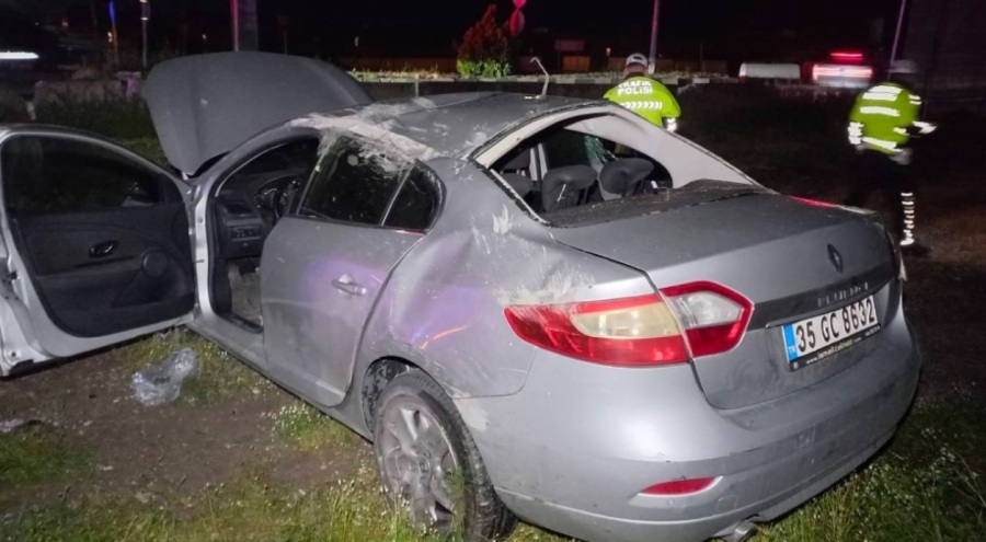 Devrilen otomobilin sürücüsü ağır yaralandı
