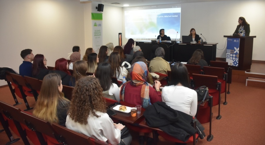 Geleceğin moda tasarımcıları Bursa'da yetişiyor
